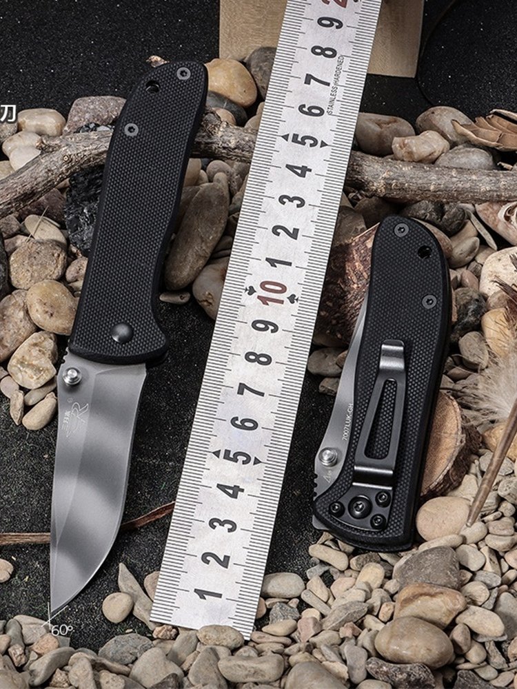 The three-edged wood 7007, the classic folding knife, the field knife, and the fruit knife