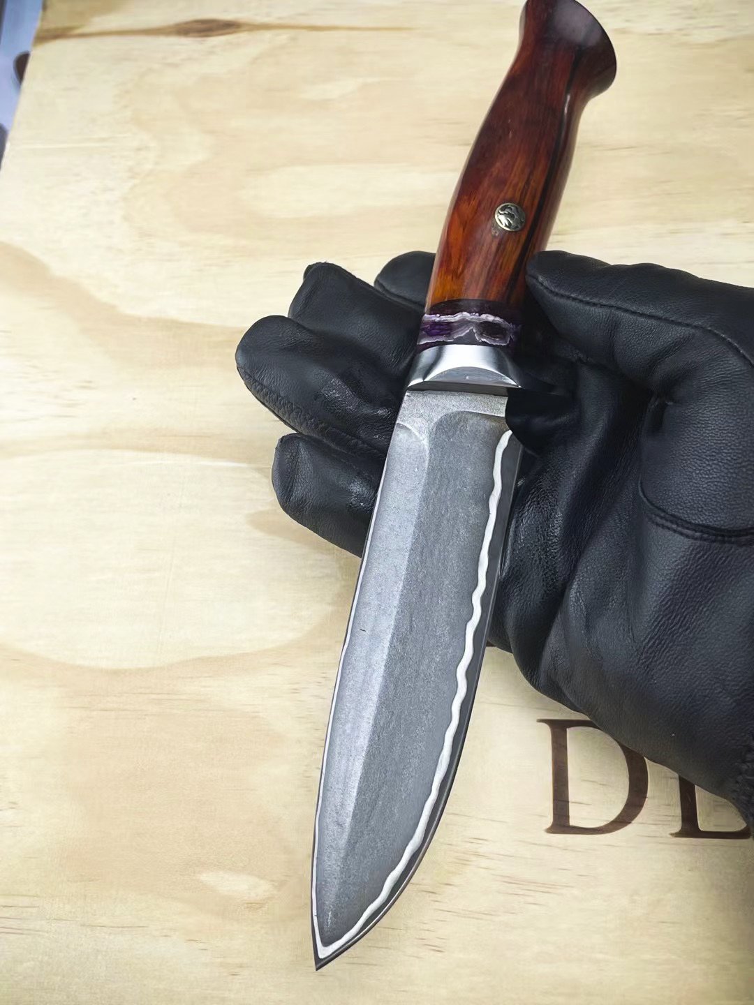 Artificial folding of the Damascus steel knife field camping high hard and sharp outside of the house