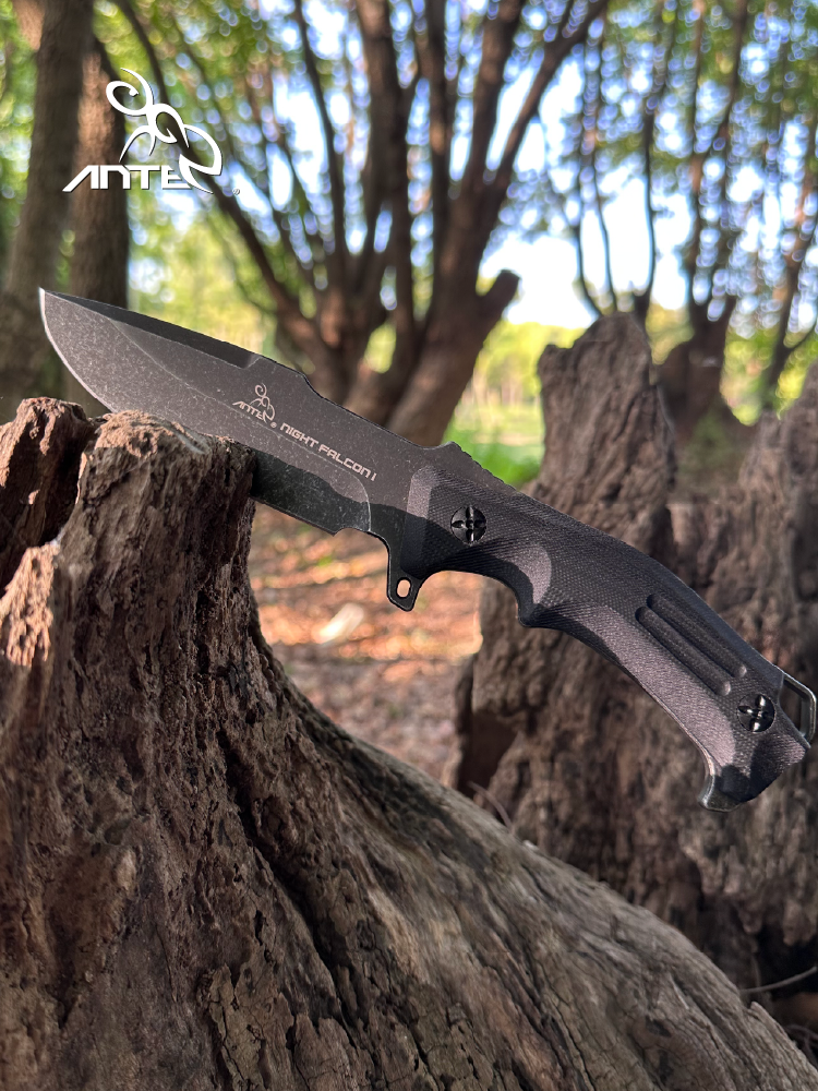 THE ANTE NIGHT WORM 1 MULTIPURPOSE SCRAMBLES WITH A HIGH-QUALITY CAMPER ON THE OUTSIDE