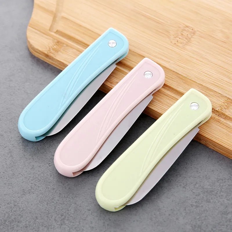 The fruit-cleaver stainless steel folder goes to the cleaver's kitchen for the cleaver students