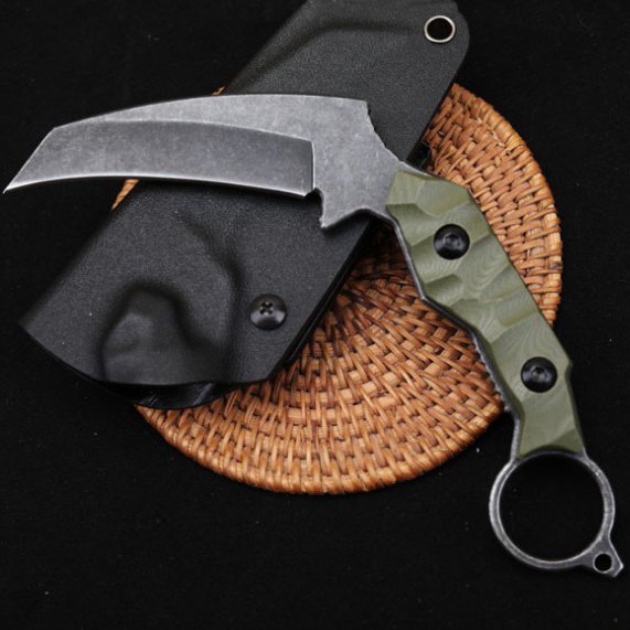 TRAINED THE CLAWS AND THE CLAWS AND THE SWORDS AND STEEL, CAMPING IN THE WILDERNESS TO SAVE EDC