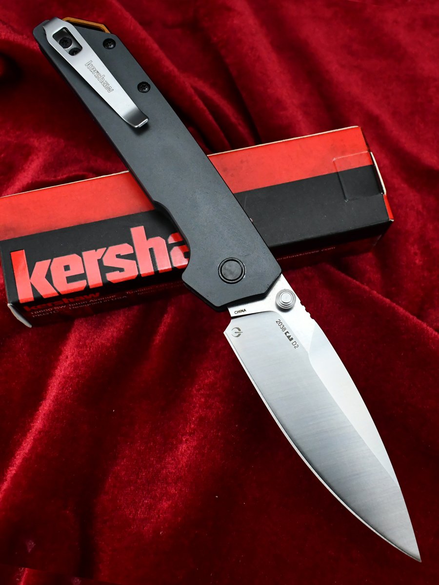 D2-HIGH-HARD-HARD-OUT-OF-THE-DOOR FOLDING KNIFE