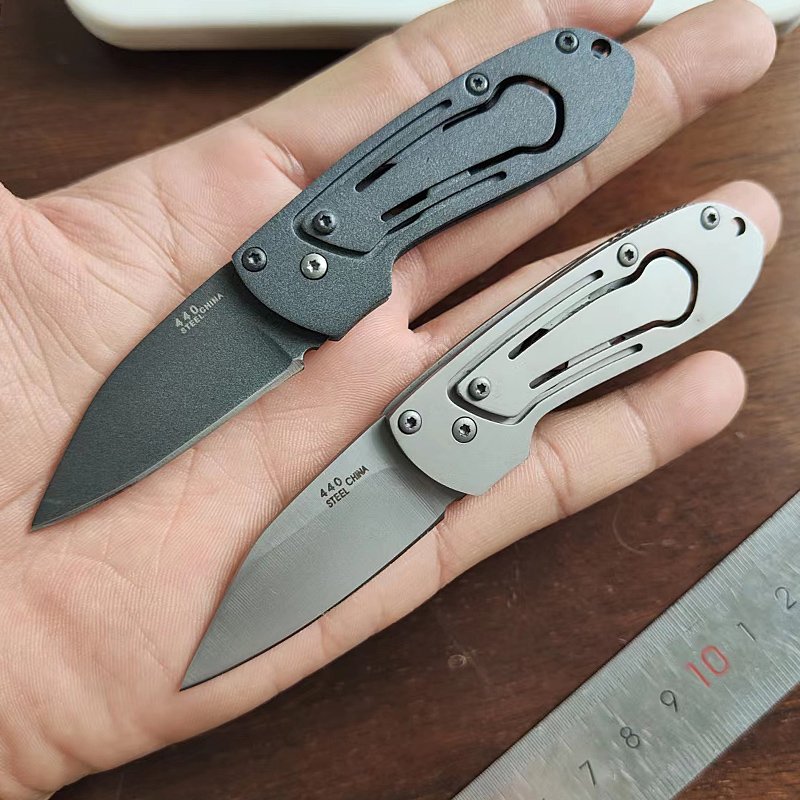 Foreign trade inventory with an outdoor folding knife with a field knife and a sharp fruit knife 440 steel