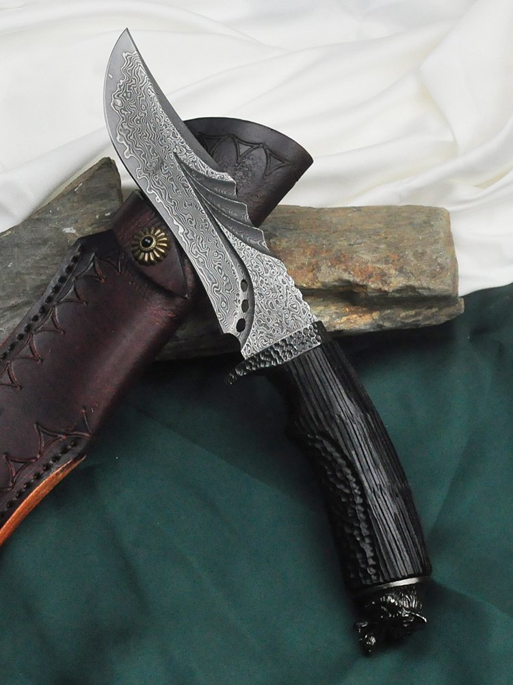 VG10 DAMASCUS STEEL KNIFE EXERCISE, SHARP BLADES, SHARP AND SHARP