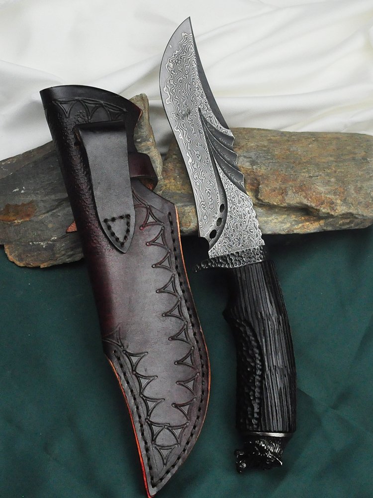 VG10 DAMASCUS STEEL KNIFE EXERCISE, SHARP BLADES, SHARP AND SHARP