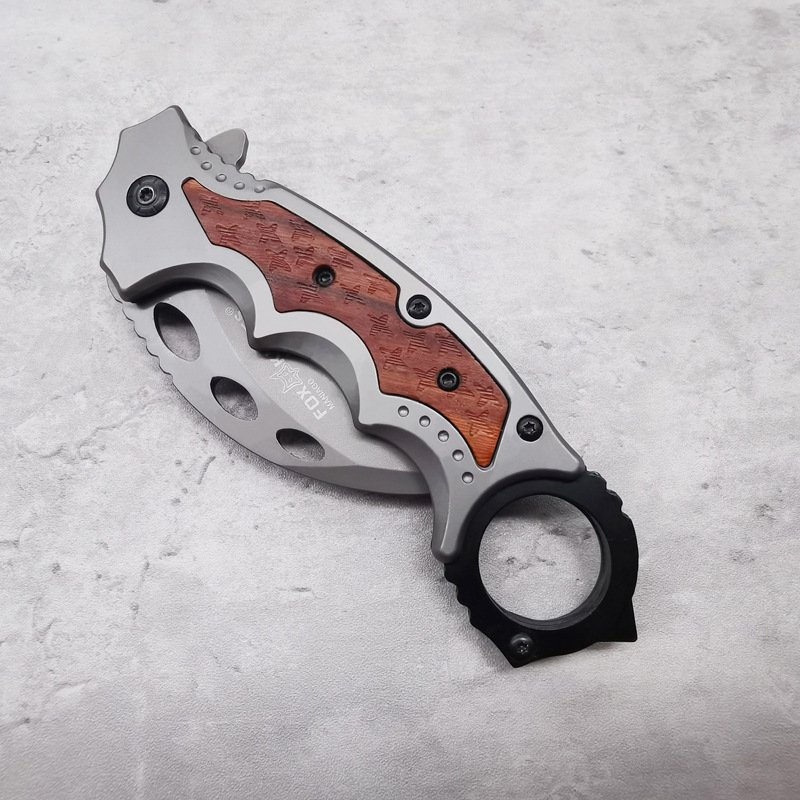 the hawk claw folds the knife, the knife claws, the body defense, the cold weapon folds the fruit, cs hands the guacamole