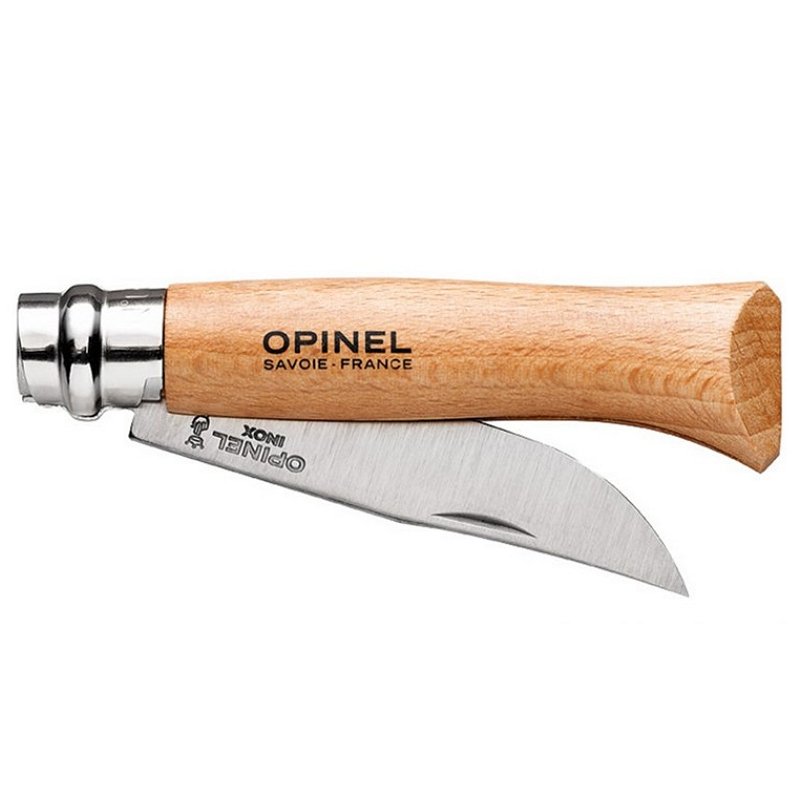 the camp camp in opinel 8, france, has a stainless steel pocket