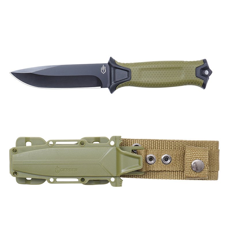 Swords and knives compared to first-hand knives for field survival