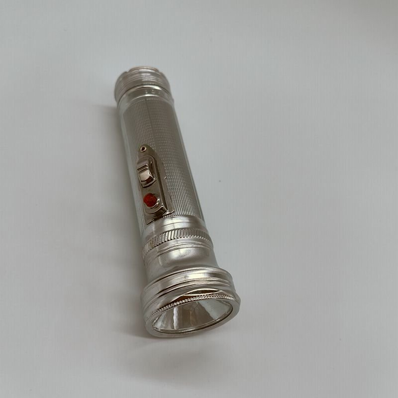 Cada's old flashlight, steel-one battery, yellow light old light bulb, lighting, home use, fetal education