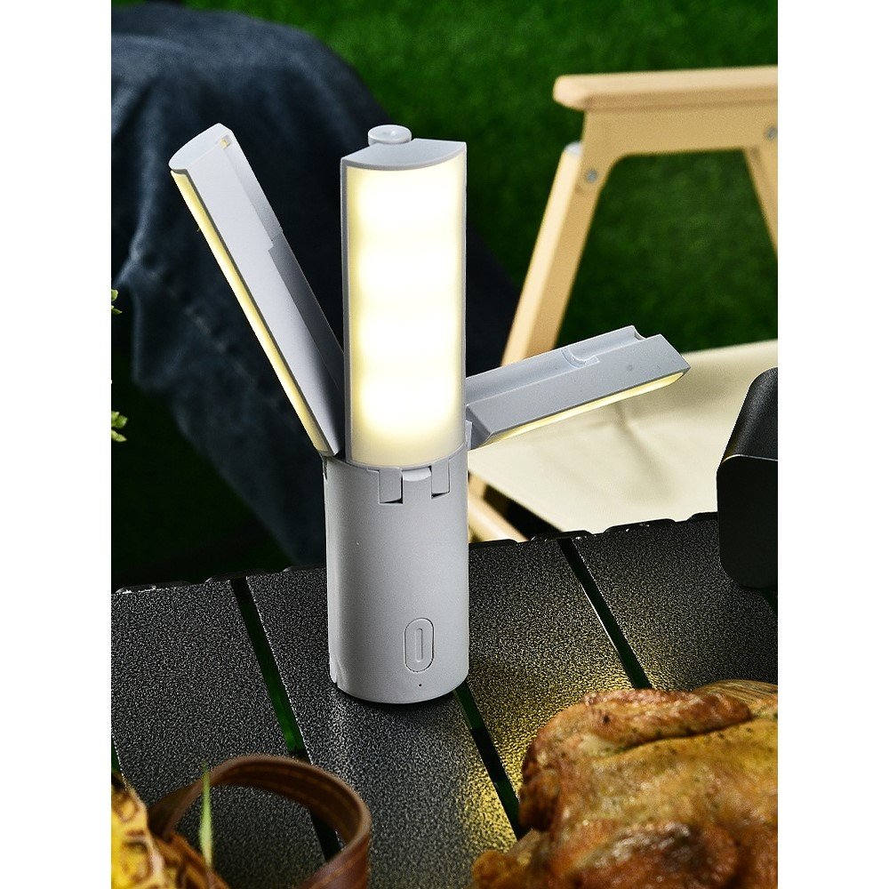Outdoor camping lamps are super-long, and recharging multi-purpose lights are mounted on tents