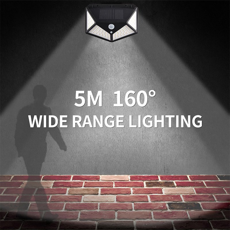 the solar-charged lights outside the courtyard house, the wall-lighting light light was lit and the emergency flashlight was renewed