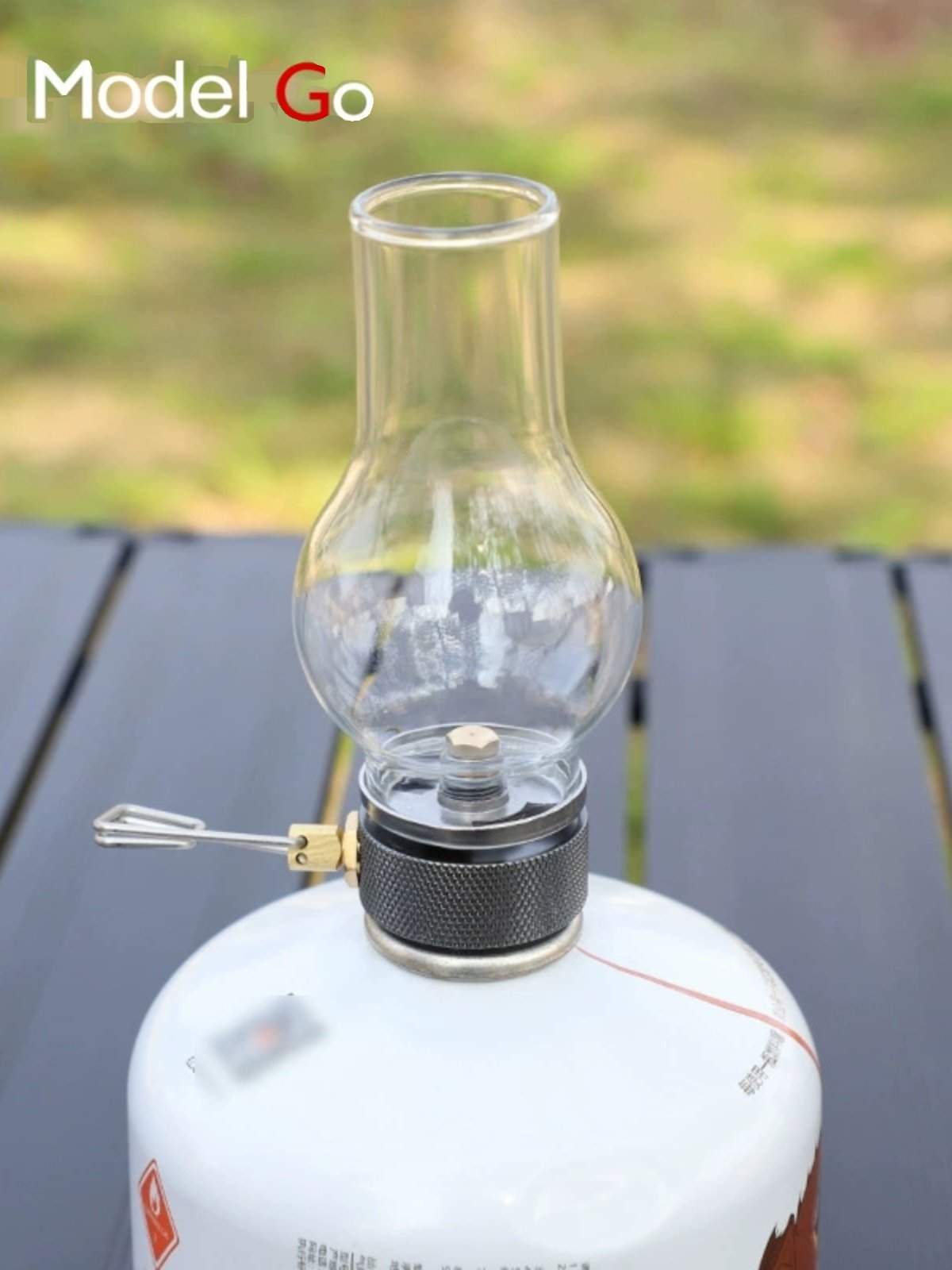 In-house camping lights, small candlelights are used to move the camp's light-gas atmosphere