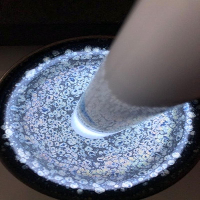 JAG LED BUILT A LUMINOUS LIGHT FLASHLIGHT TO RECHARACTERIZE A SPECIAL CUP WITH A WHITE NIGHTLIGHT