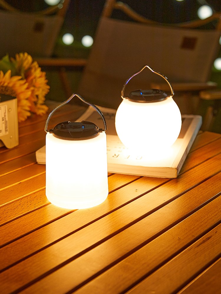 the outdoor waterproof camping light, the peacock green pine fragrance light, was overlighted, and the light of the led tent camp was restored
