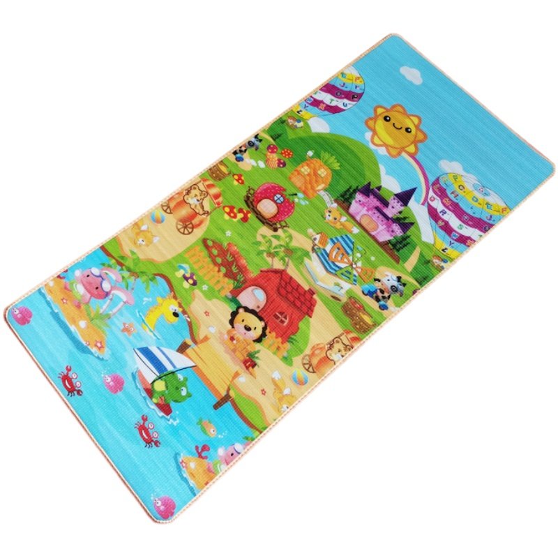 In summer and spring, adult children folded their nap pads with their kindergarten lunch day-care children
