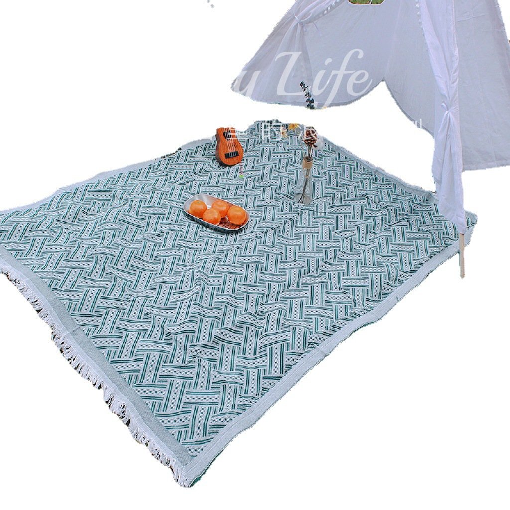 New, small, fresh picnic pads, camping table and outside, damp-protected floor mats with blanket shawl table
