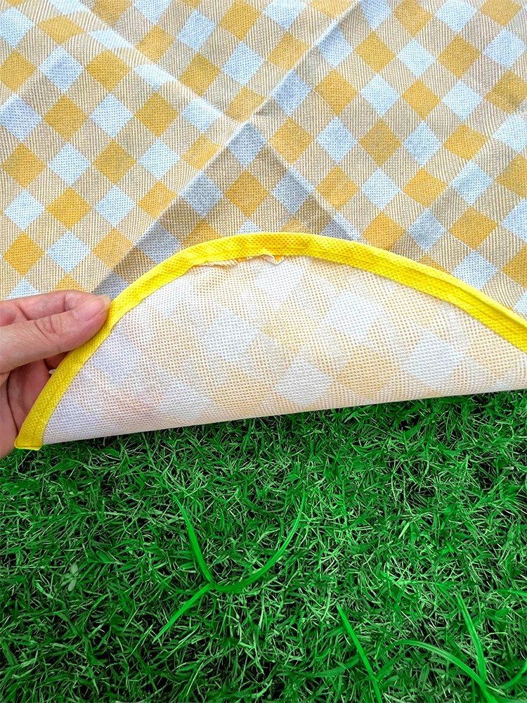 Folding a water-proof-coated-out-of-the-field lawn-past-past-past-past-past-past-a-past-past-a-past-a-past-past-a-past-a-past-past-past-a-past-past-a-past-a-past-past-past-past-a-past-a-past-past-a-past-past