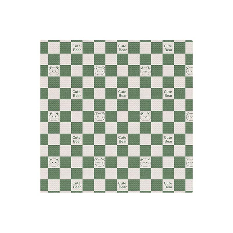 One-time picnic mat outdoors, waterproof and sand-heavy camping