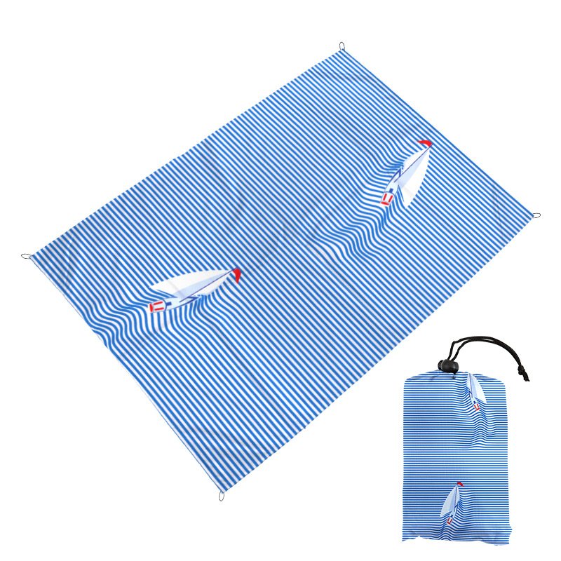 The mapping of the outdoor music festival picnic mats were light and waterproof