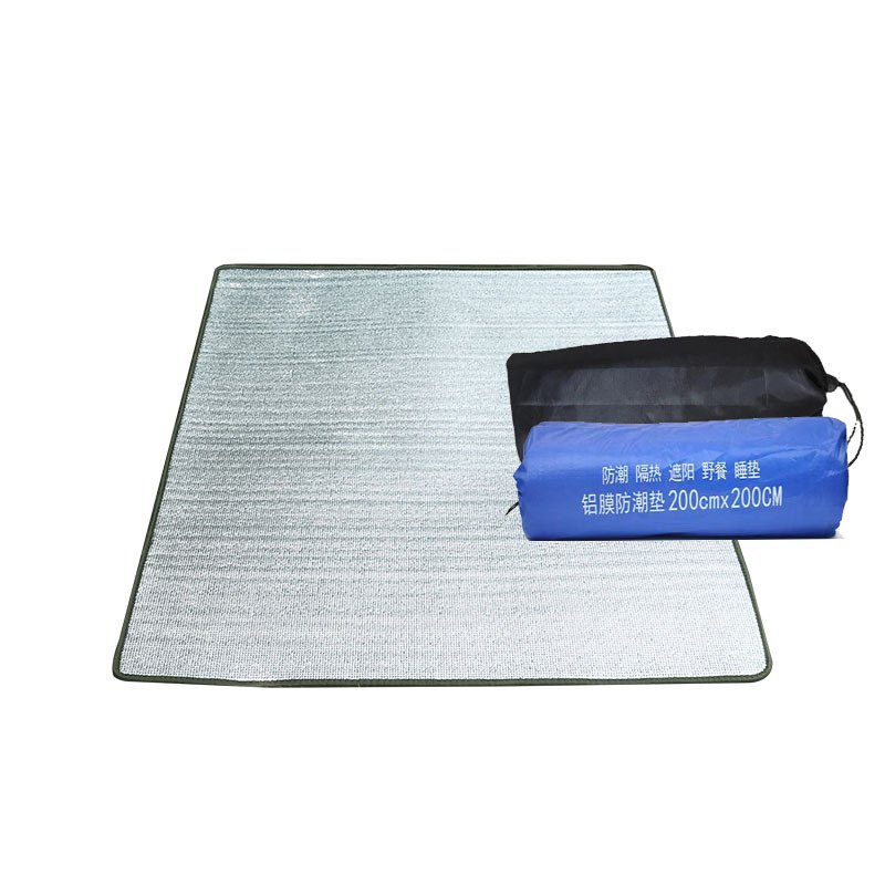 An outdoor flood-proof camping camping pad with two-faced aluminum spaves to climb