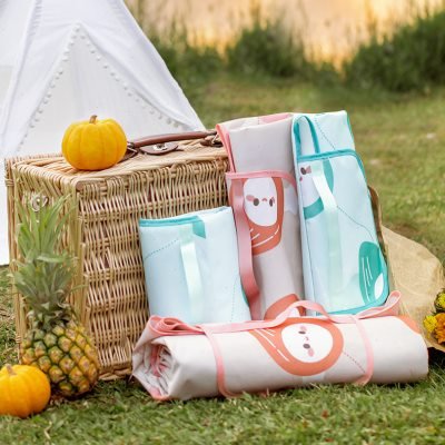 A picnic mat with a thick waterproof picnic camper