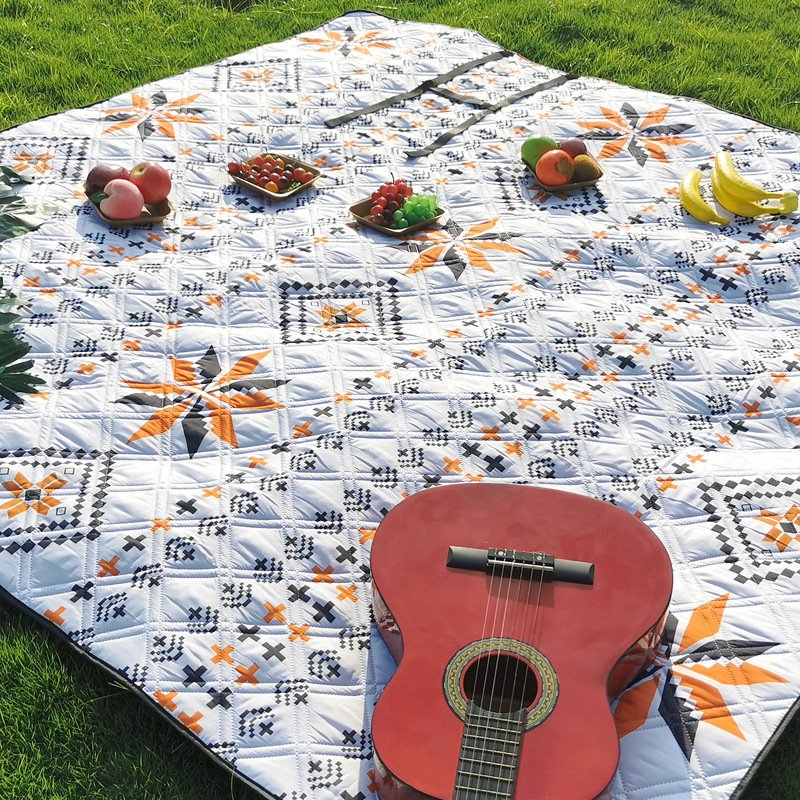 SUPER THICK 3X4 METRE ULTRASONIC NATIONAL PICNIC PADS FOR TIDE-PROOF OUTDOOR CAMPING