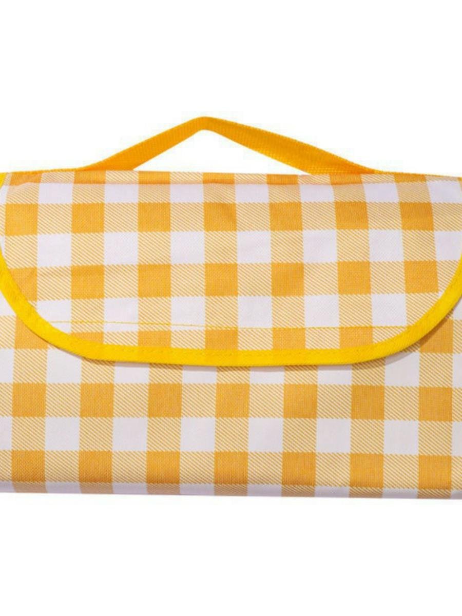 A picnic mat for spring and tide-proof camping, with a thick picnic house for a portable water-protected field