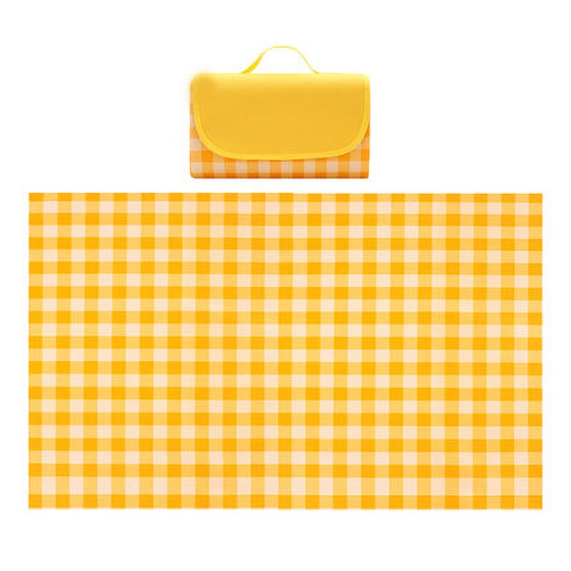 A picnic mat outdoors picnic with waterproofing equipment allows for a spring trip to fold a picnic cloth with thick tide-proof tents