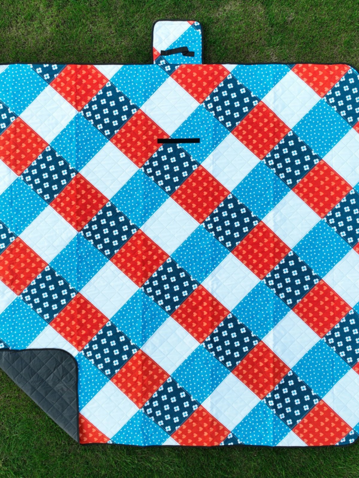 the special-priced silo picnic mats in the wind and tide-proof net red white and blue-blue oxford picnic pads
