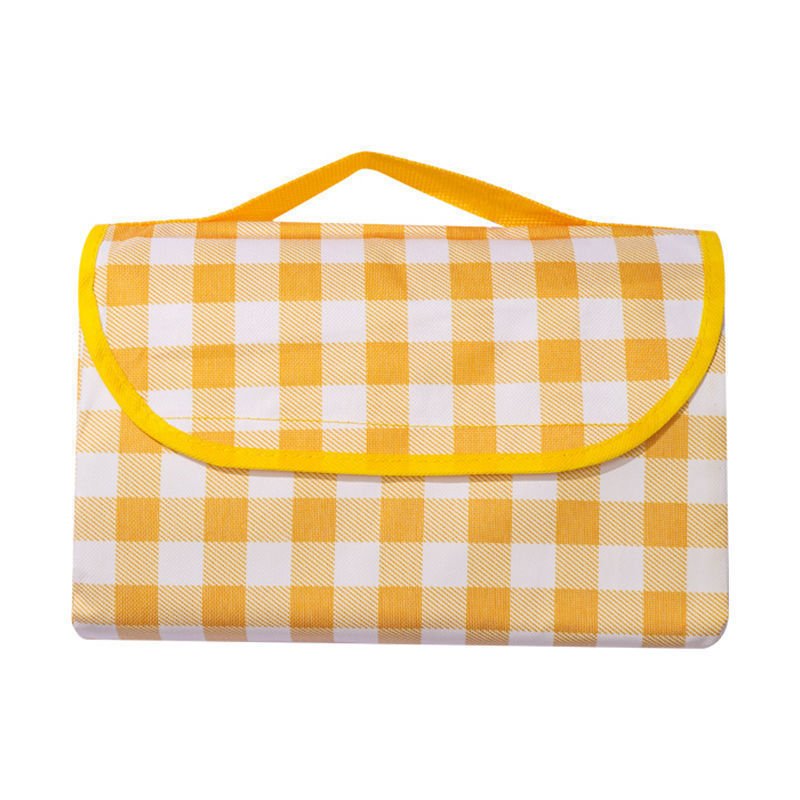 a picnic mat with a thick waterproof camp with a swirl-free picnic mat and a tidal mat and a beach-proof wind