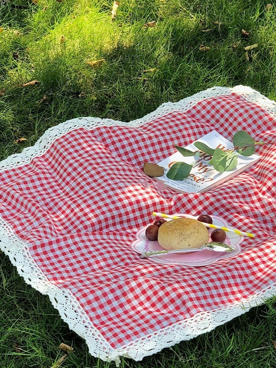 Spring mats, picnic mats, outdoor camping, with damp pads and thick sand beaches, red-grass pads