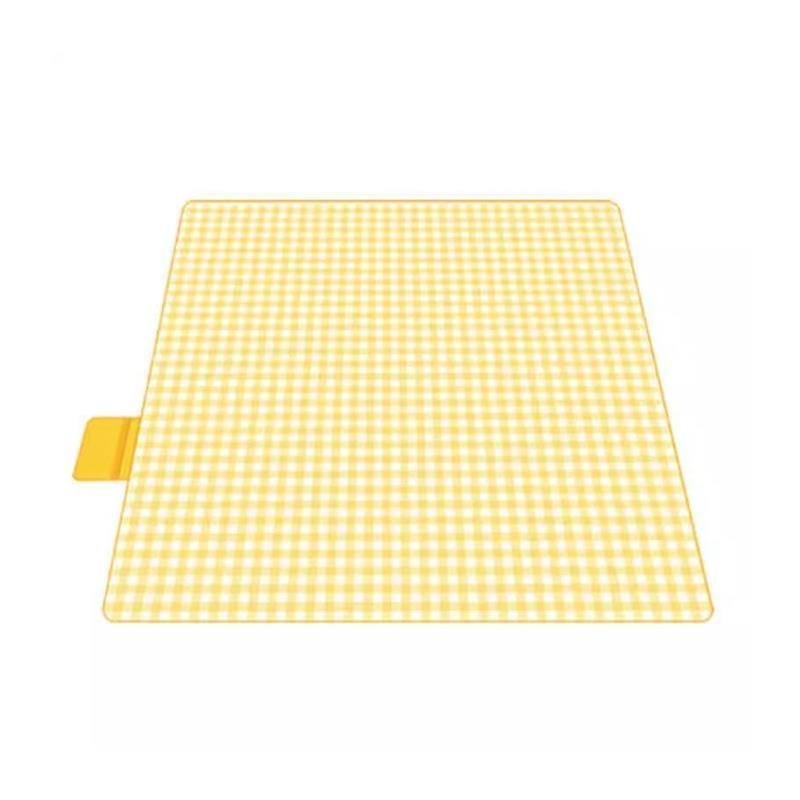 A picnic pad with a thick outdoor cooking camp camp tent with a spring-seat-protected lawn mat