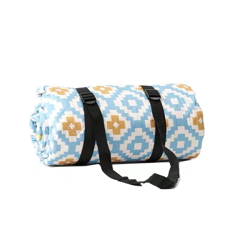the outdoor ultrasoundins picnic mats were increased with a thicker machine to wash the tide-proof camping pads