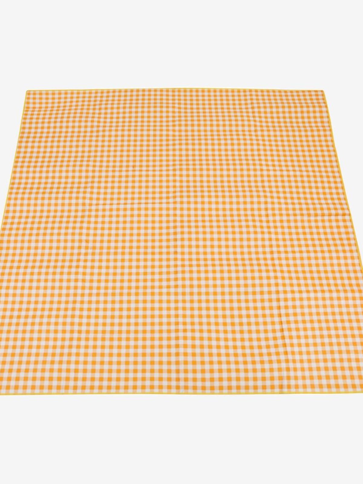 Weightproof double-faced water-proof folding of a field camping lawn mat with a thick-covered picnic mat