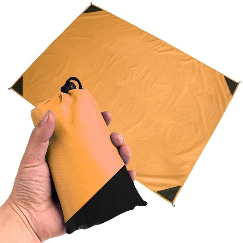 The outdoor camper is a waterproof and fast-forwarded picnic mats, and the damp mats and sand mats of the plaque and sandpas