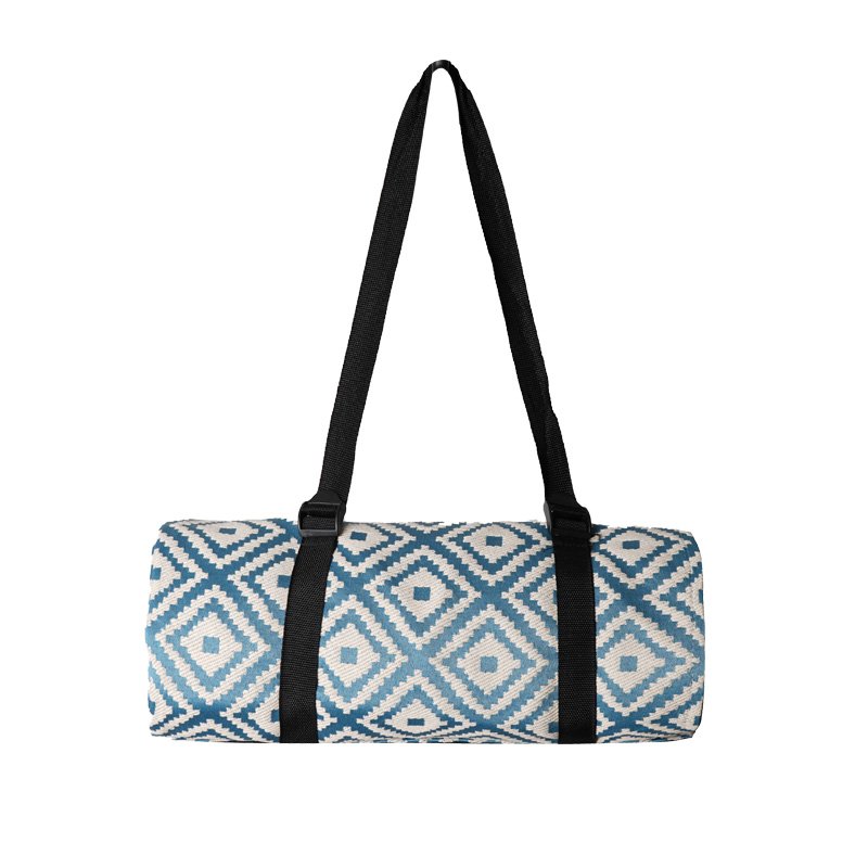 A picnic mat with a hot-and-paint picnic-painted, camping and waterproof mattress with a sleeping mattress