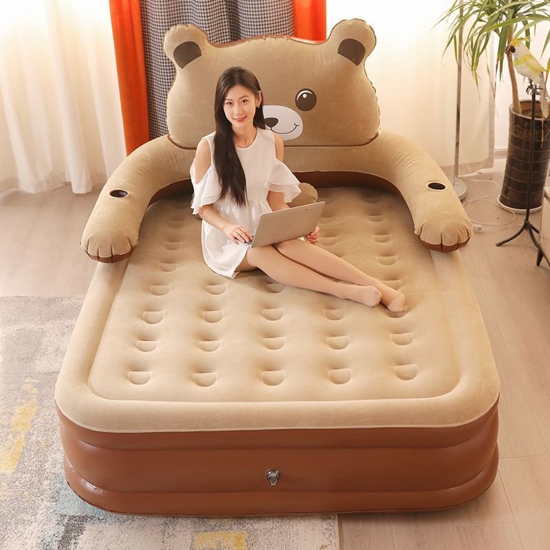 Xiao Su-Yan-Ya Inflated Bed with a pair of people laying a man-portable and thicker air mattress outside the house