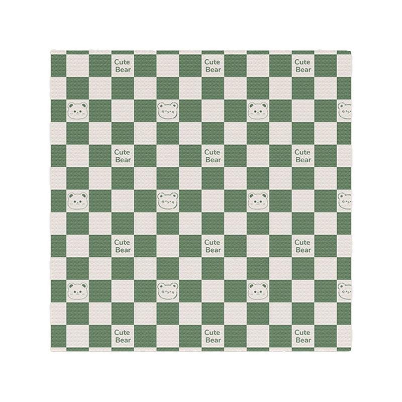 One-time picnic mat outdoors, waterproof and sand-heavy camping