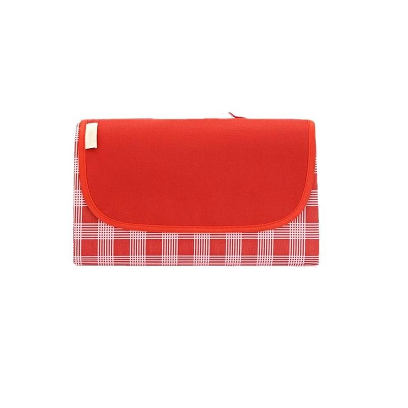 A PICNIC MAT CAMPING OUTSIDE THE TIDE-PROOF PADS, WITH A THICK HOME-BASED FIELD MAT FOLDING, WILL CARRY A WATER-PROOF PICNIC L