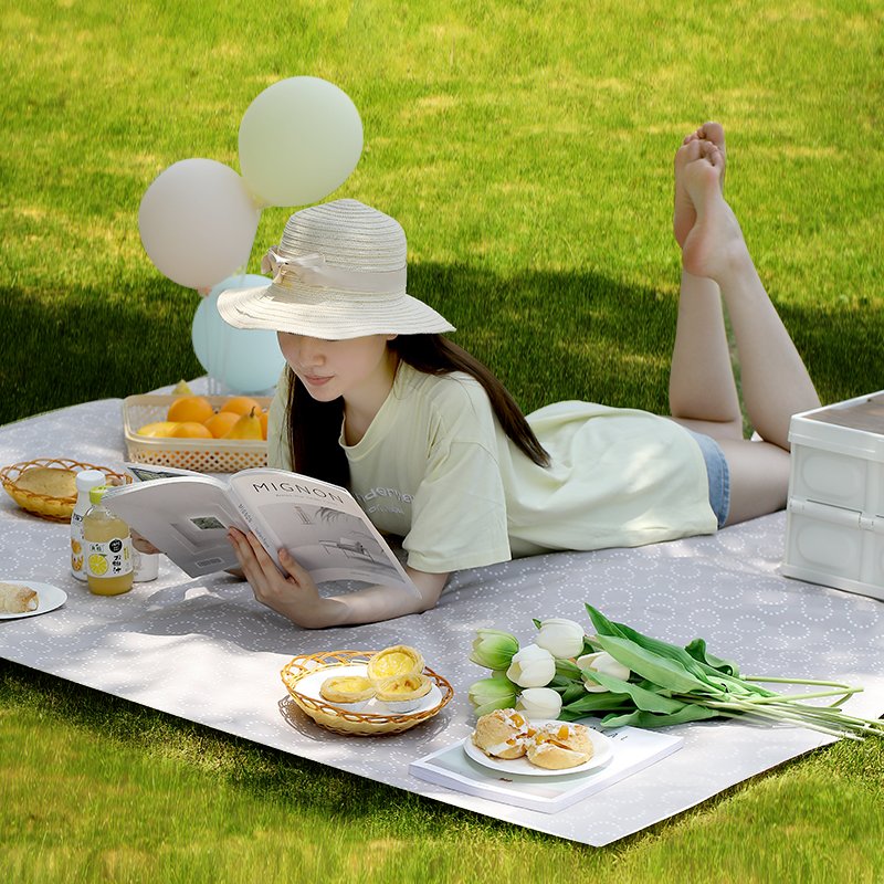 Autumn mats for picnics, high tide and spring mats for camping outside the house, with very thick sand-painted grass