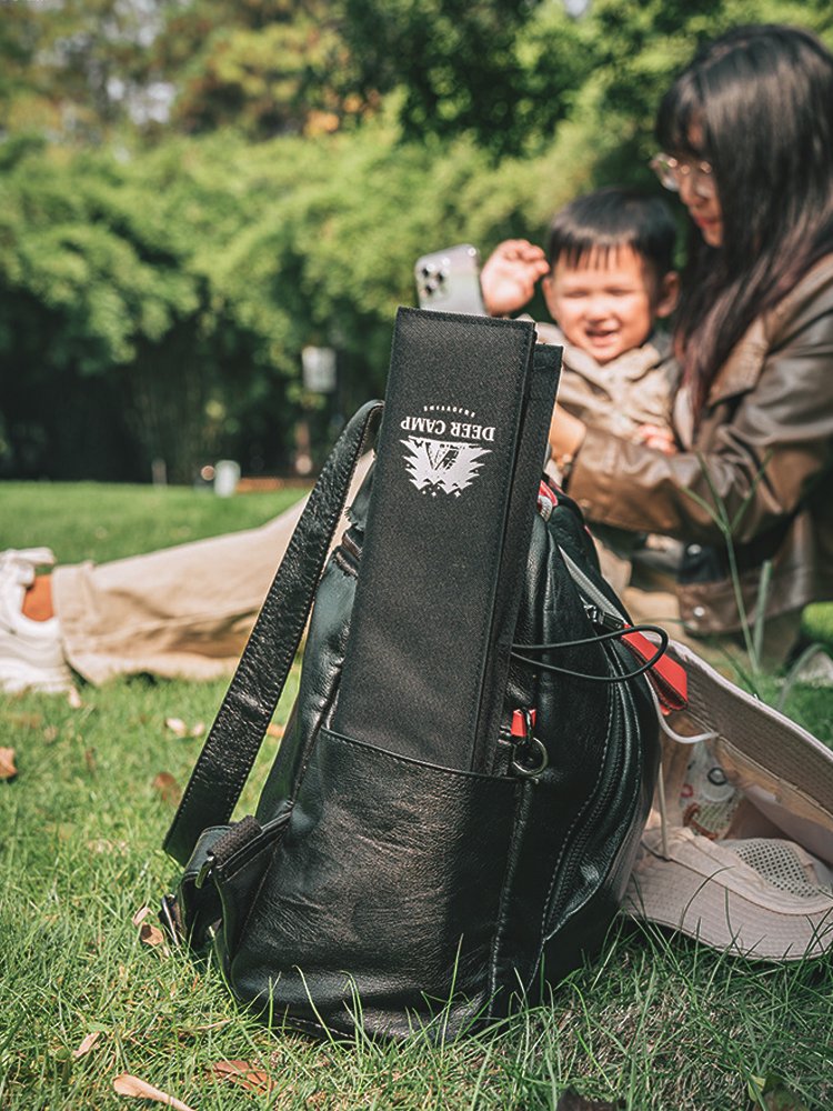 On the outside, folding seat cushions and taking a picnic mattress with a damp-protected back mattress on the beach and camping in the mountains