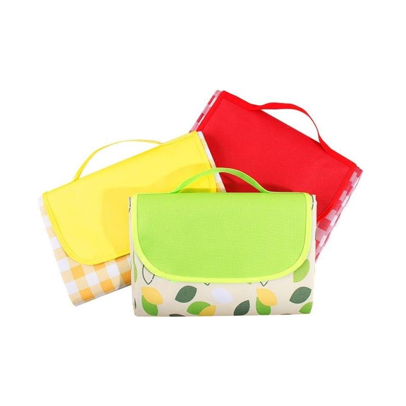 Outdoor camping folds waterproof picnic pads, beach-protected tents with thicker Oxford rags and camping parks