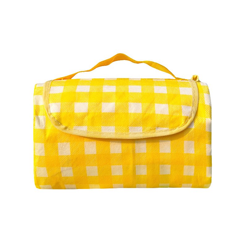 A picnic mat with water and camping grounds for outdoor picnics, and a saloon and beach-proof mat