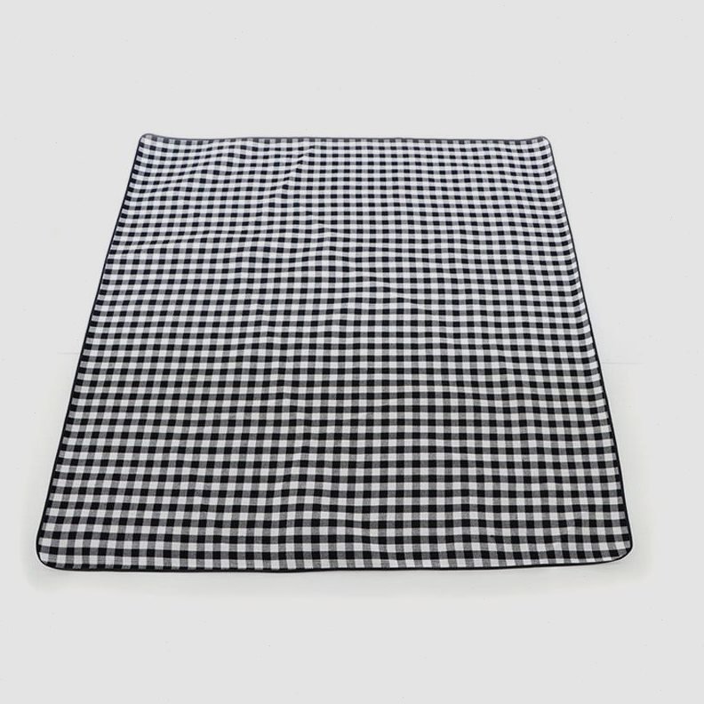 Red and new net picnic mats with thicker grafts and damp-proof outdoor tourism folds with camping pads