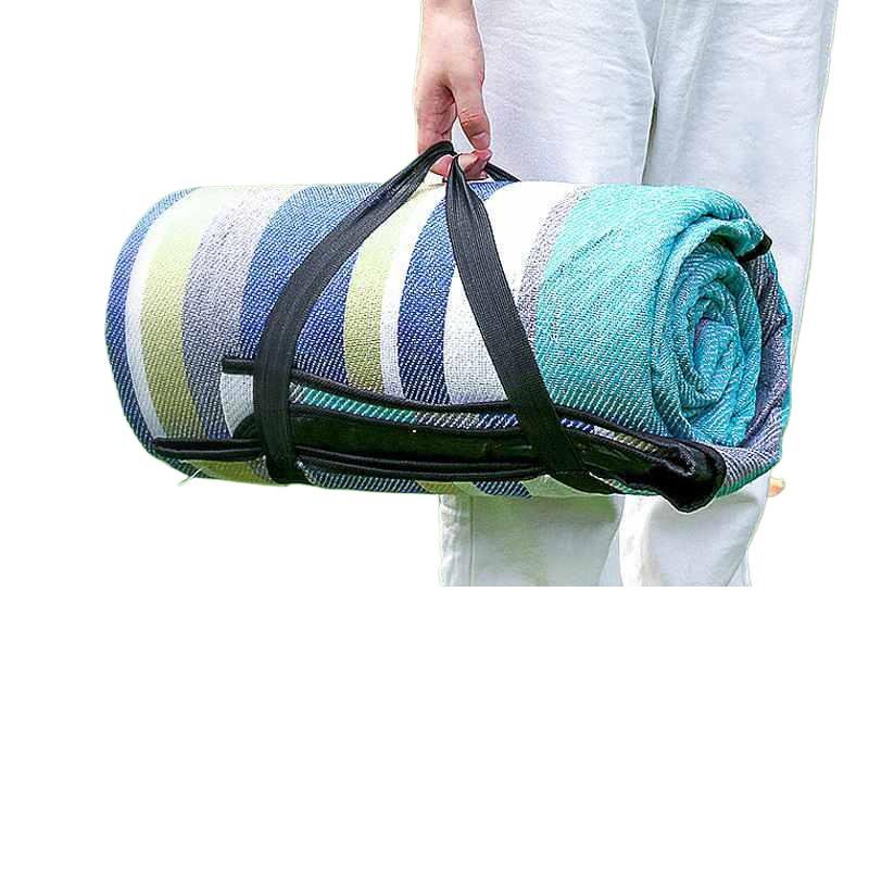 Outdoor picnic mats travel on tide-resistant grasses, camp camping cooks mats folded over the Zhejiang Shao Xing