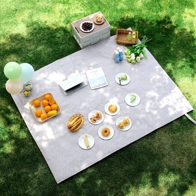 A picnic mat with a hot and thick spring pad and an outdoor camping pad with a super-heavy sand-past-past-past-past-past-past-past-past-past-past