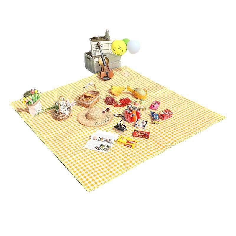 New and new outdoors, with camping pads and lawn mats, and picnic pads for the dormitory