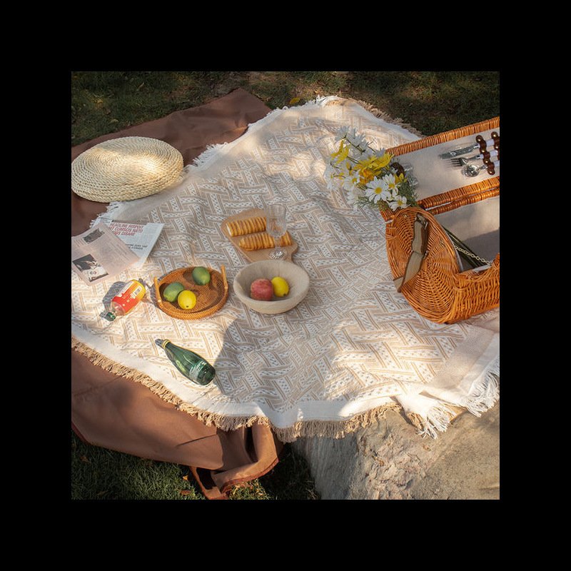 A picnic mat, camping outdoors, white blankets, beach mats, a French beach mat