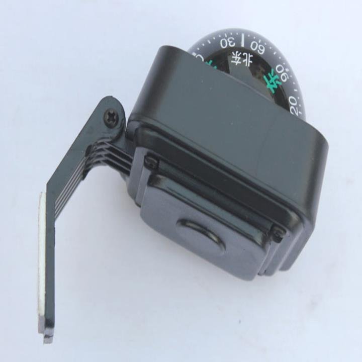 A car-car-car-lined nightlight car with a swirling electronic swirl