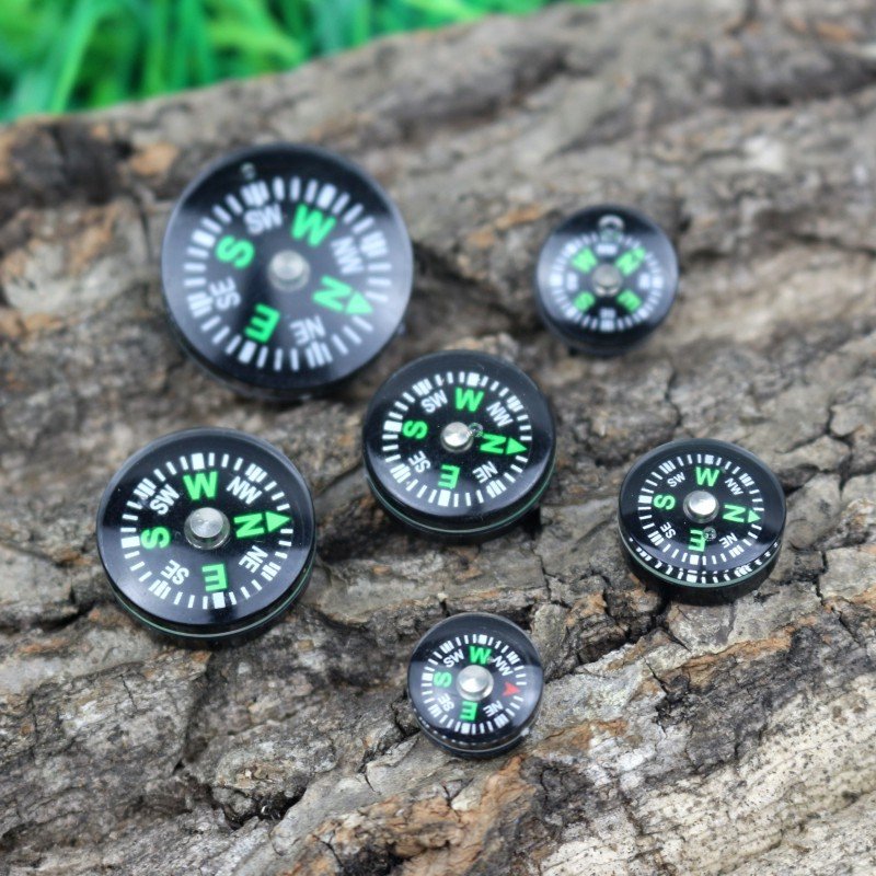 a 25mm mini-guided plastic and outdoor multifunctional mini-guided parts point to the north